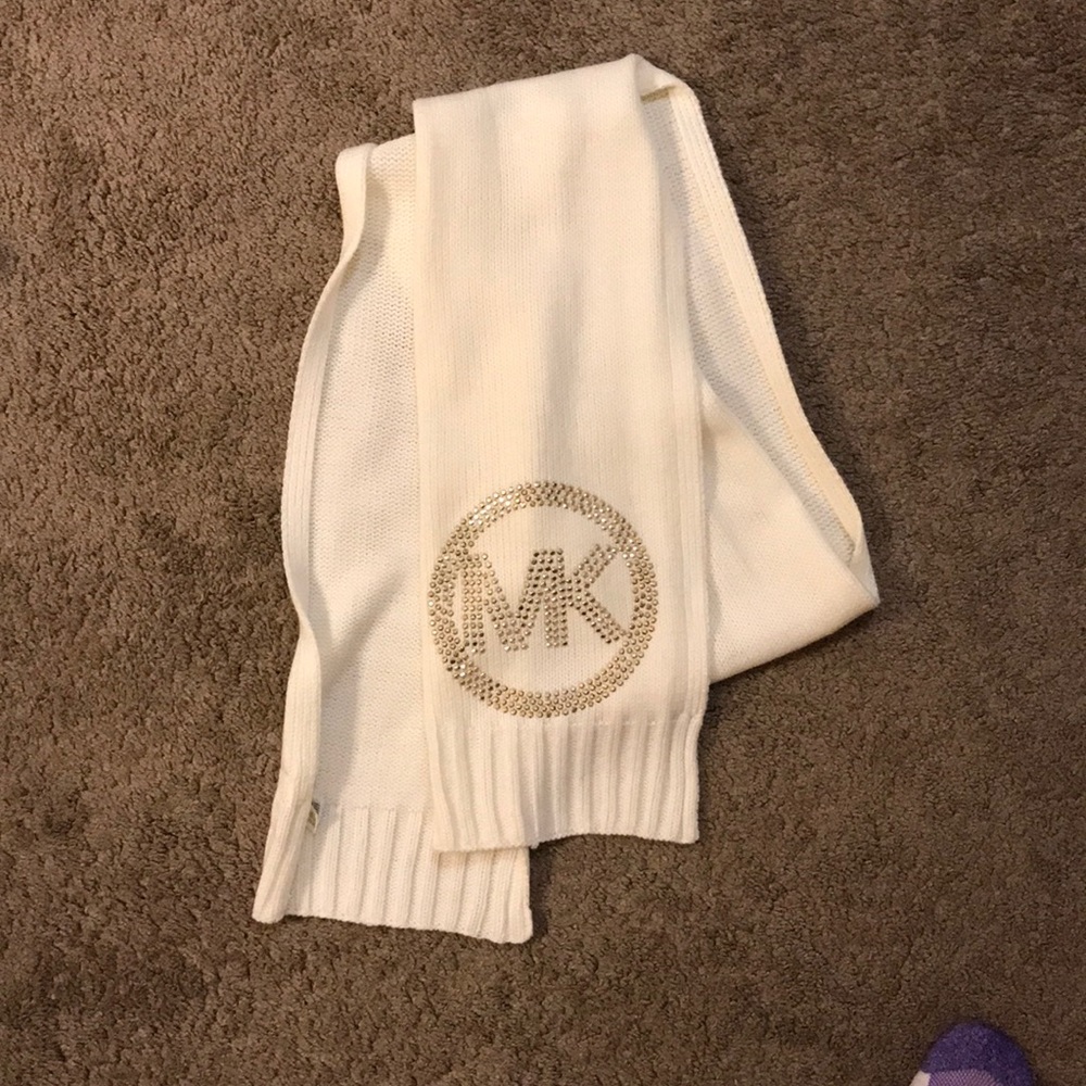 Michael Kors white scarf